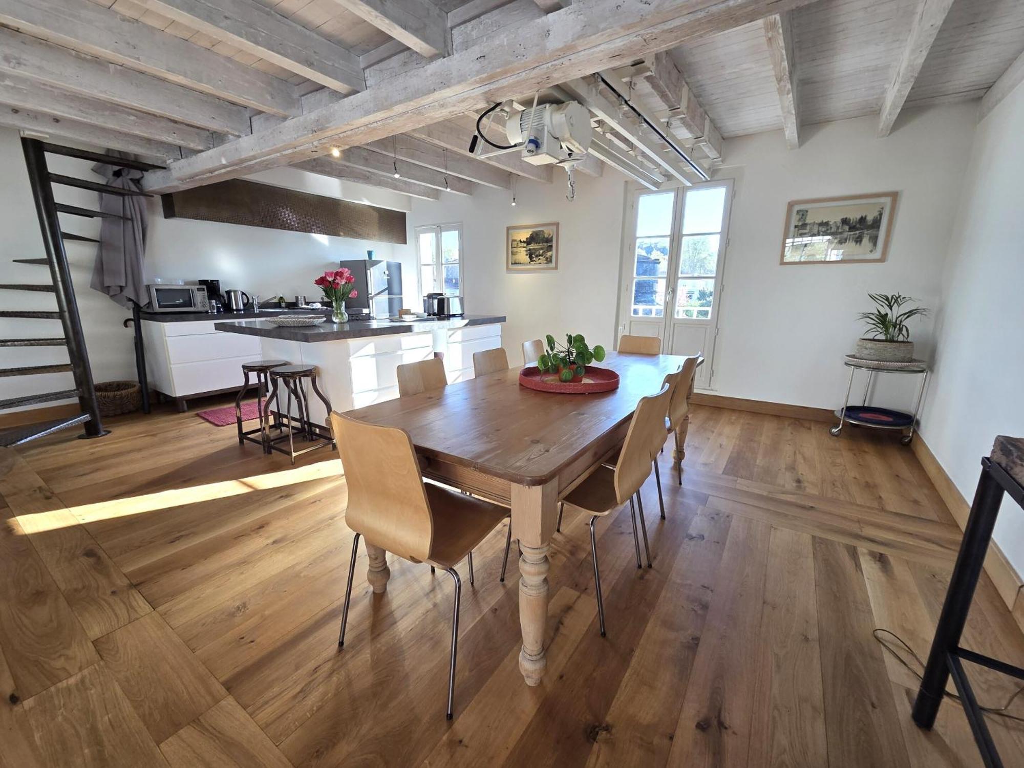 Quai 3 Loft Moderne Et Lumineux Les Pieds Dans L'Eau Leilighet Jarnac Eksteriør bilde